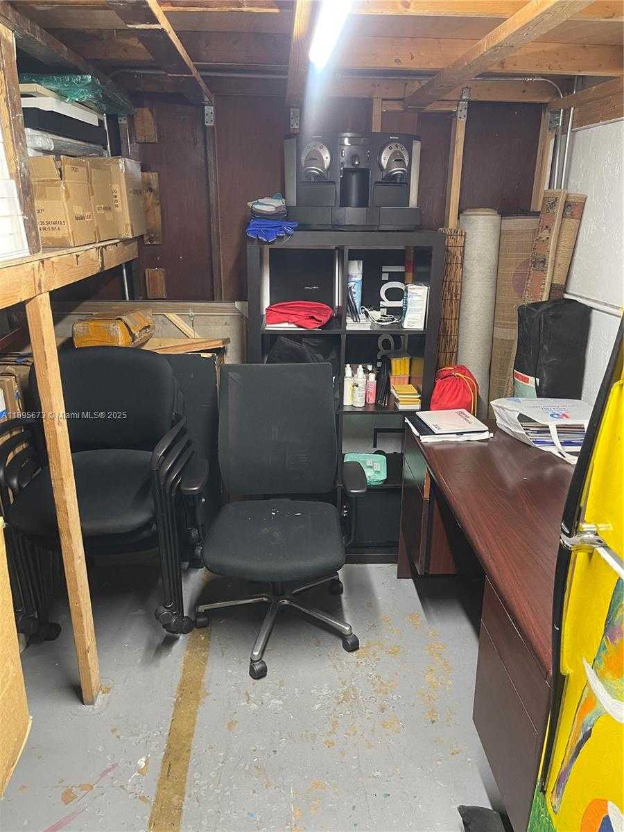 Small Image of 676 NORTH WEST 23RD ST, Miami Number 12