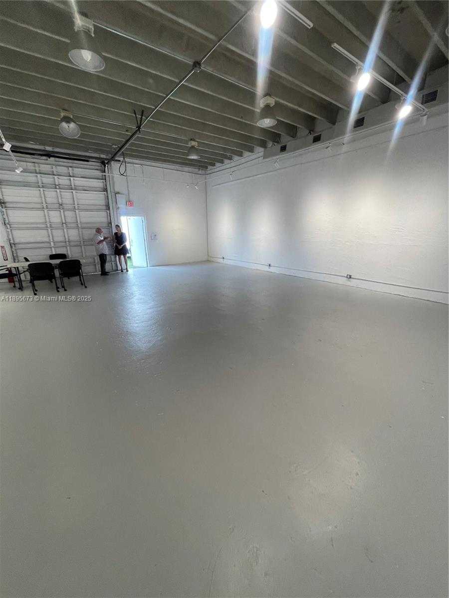 Small Image of 676 NORTH WEST 23RD ST, Miami Number 3