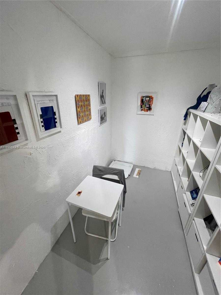 Small Image of 676 NORTH WEST 23RD ST, Miami Number 6