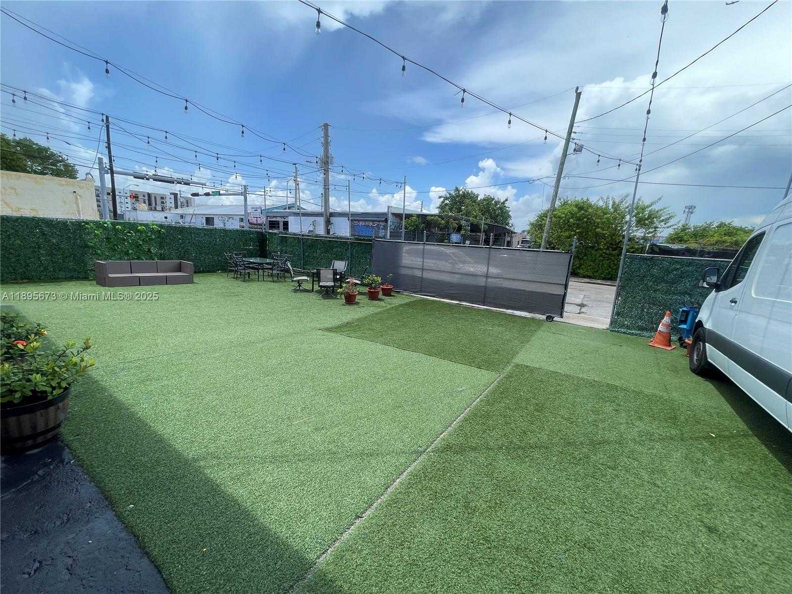 Small Image of 676 NORTH WEST 23RD ST, Miami Number 7