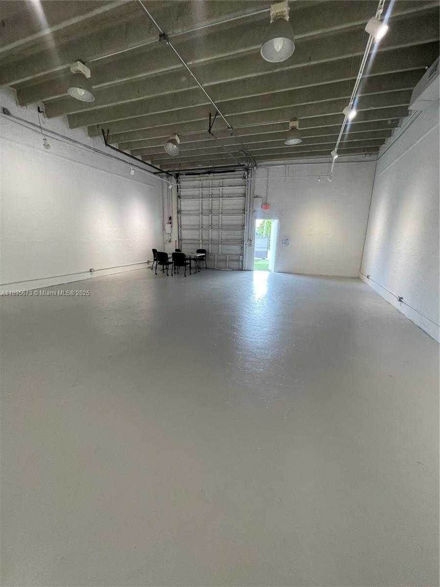 Small Image of 676 NORTH WEST 23RD ST, Miami Number 8