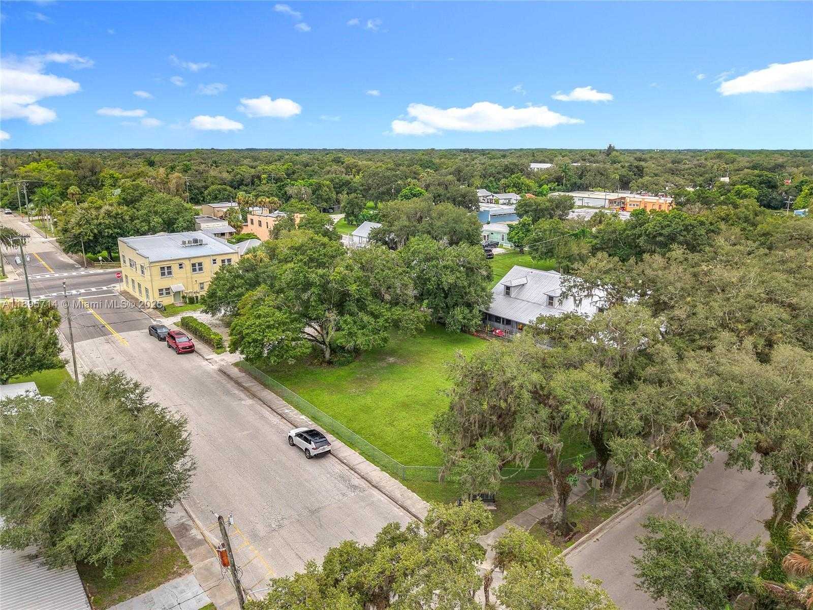 Small Image of 390 NORTH BRIDGE, Other City - In The State Of Florida Number 45