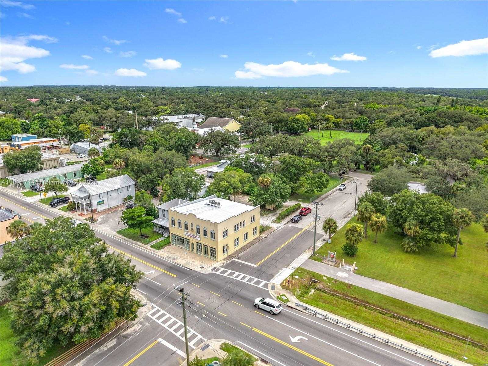 Small Image of 390 NORTH BRIDGE, Other City - In The State Of Florida Number 47