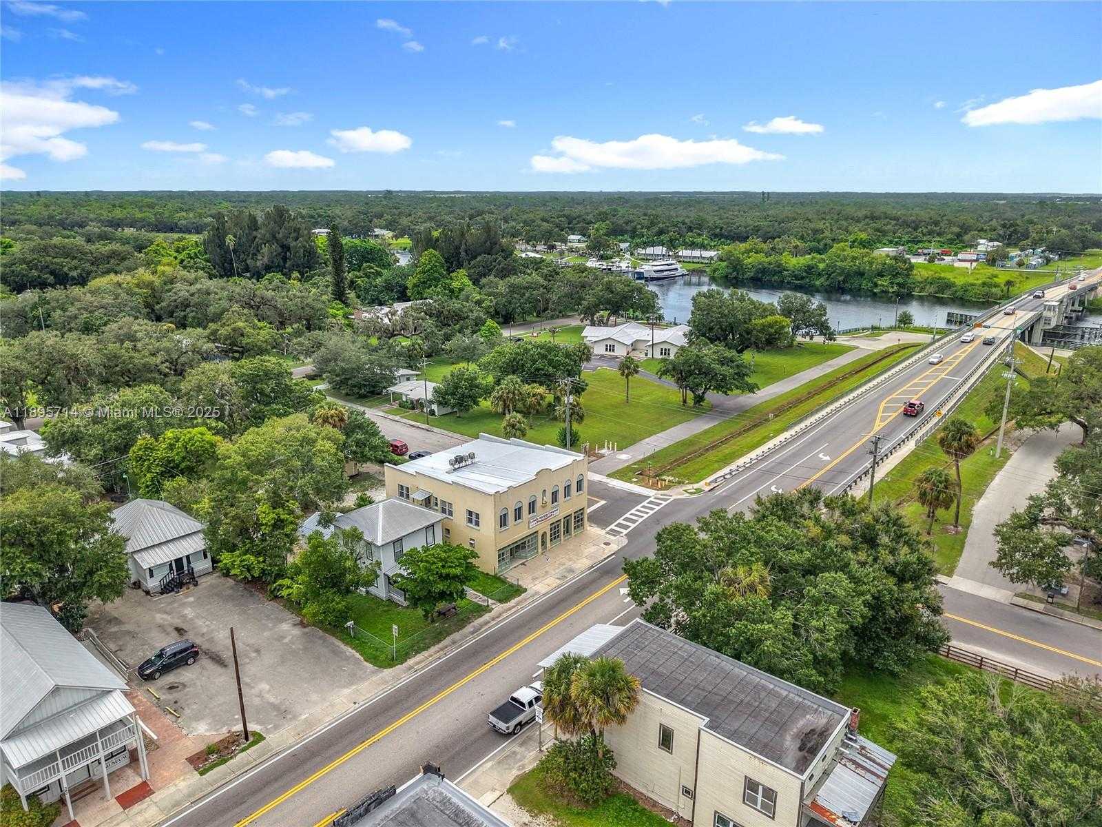 Small Image of 390 NORTH BRIDGE, Other City - In The State Of Florida Number 49
