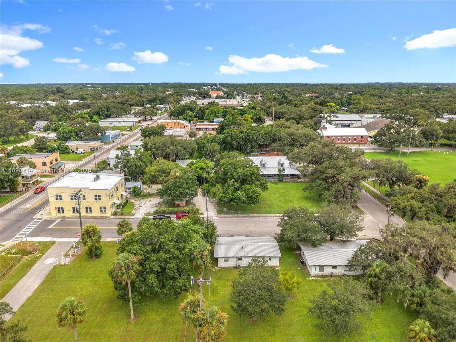 Small Image of 390 NORTH BRIDGE, Other City - In The State Of Florida Number 50