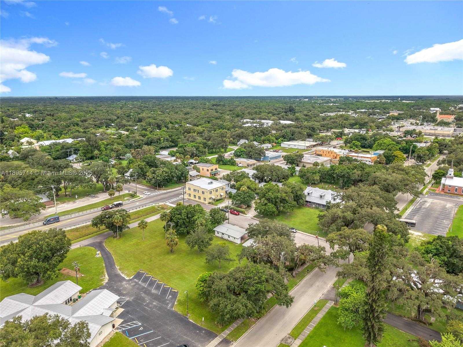 Small Image of 390 NORTH BRIDGE, Other City - In The State Of Florida Number 51