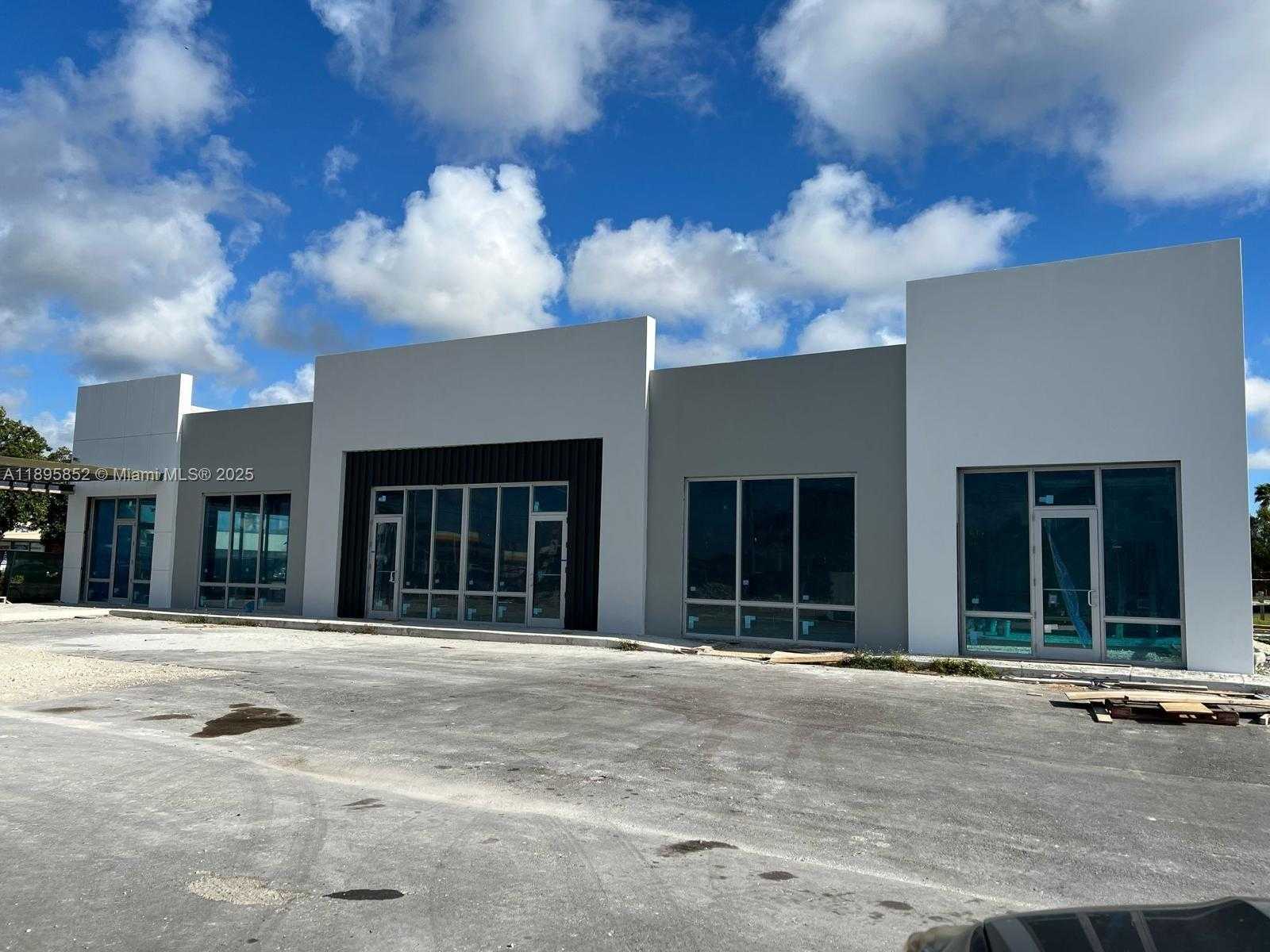 Small Image of 26755 SOUTH DIXIE HWY, Homestead Number 12