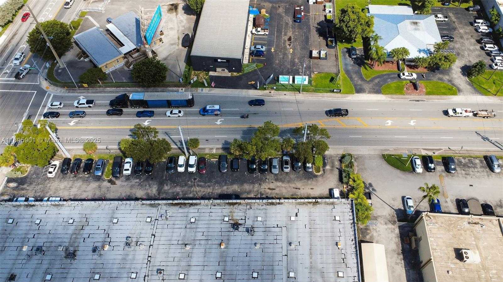 Small Image of 10650 SOUTH WEST 186 ST, Out of City Number 8