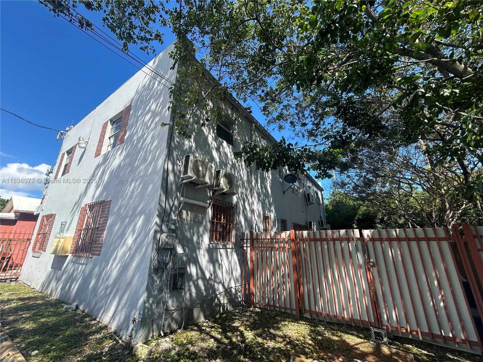 Small Image of 2015 NORTH WEST 6TH PL, Miami Number 6