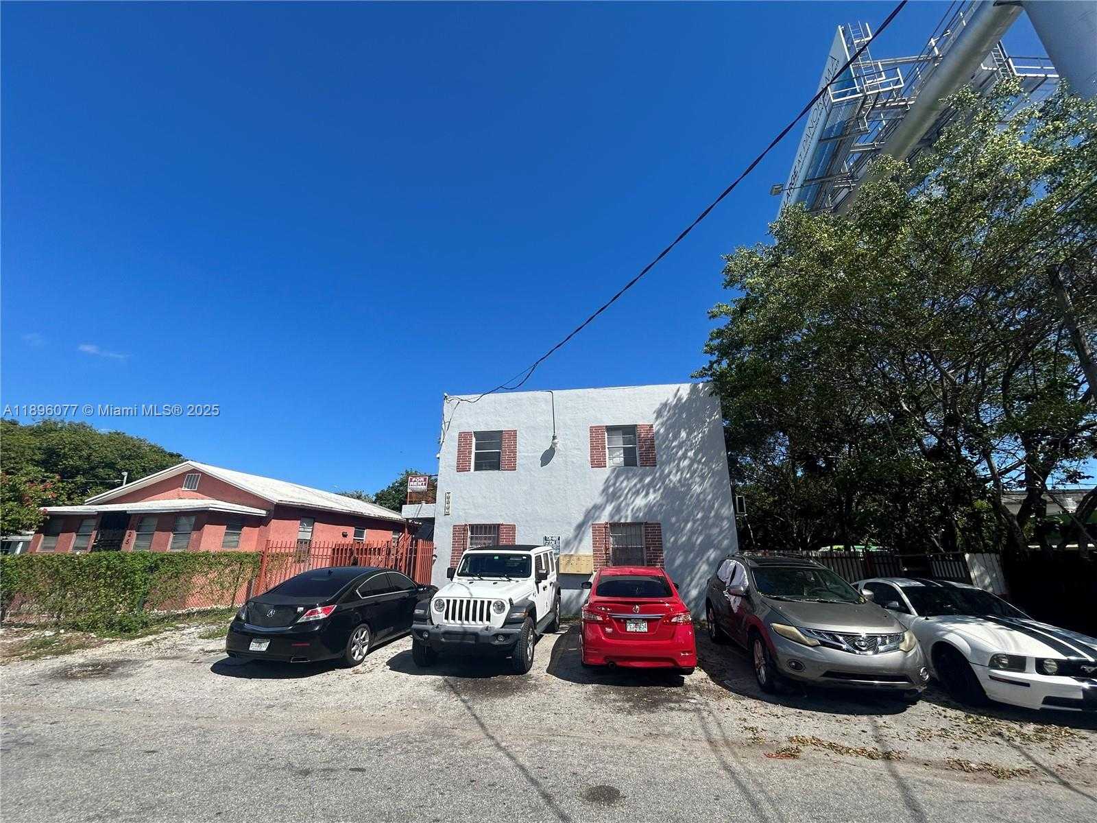 Small Image of 2015 NORTH WEST 6TH PL, Miami Number 8