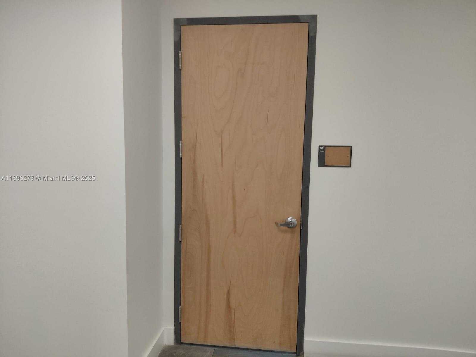 Small Image of 10450 NORTH WEST 33RD ST #406, Doral Number 7