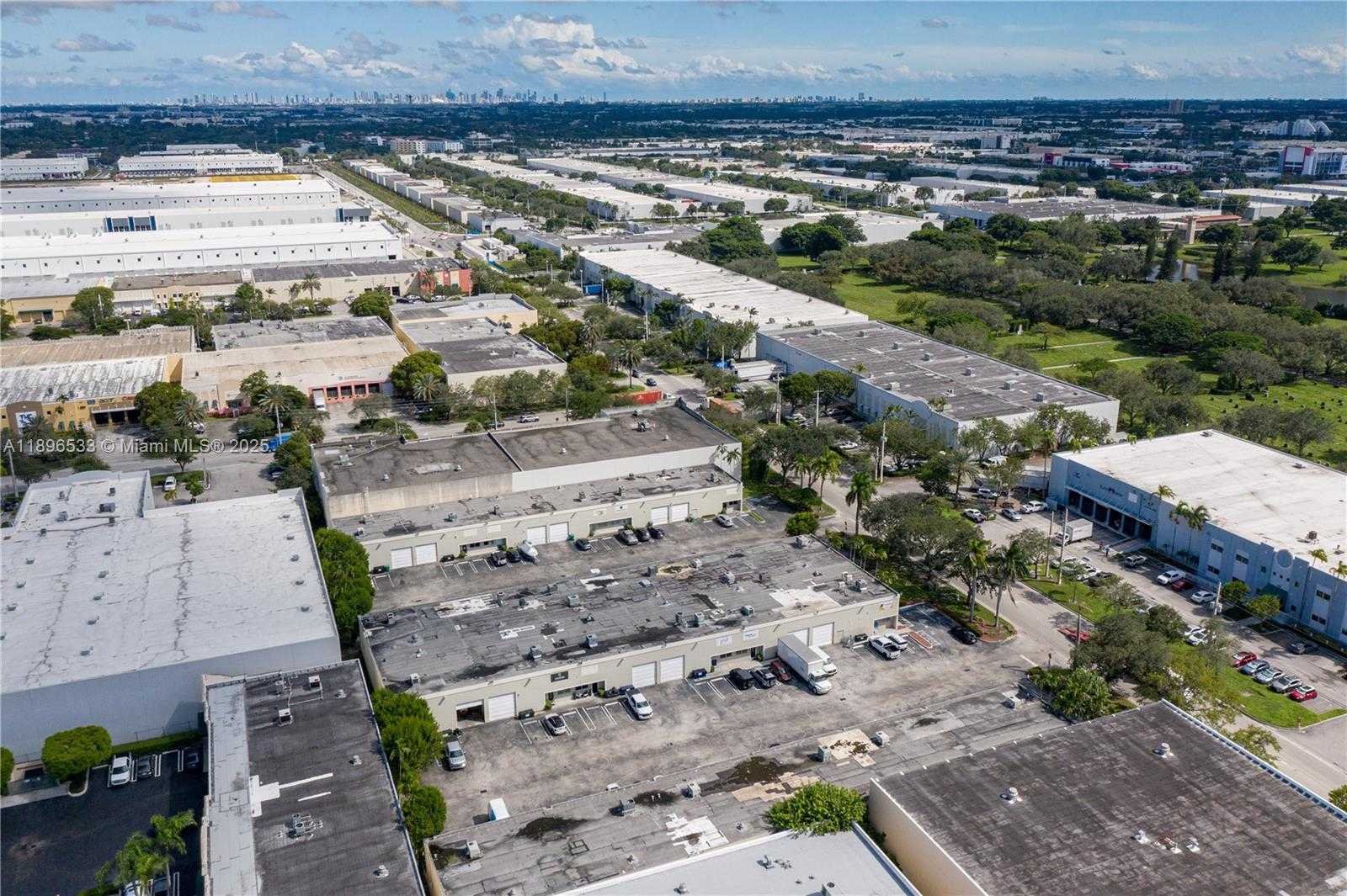 Small Image of 11467 NORTH WEST 34TH ST #11475, Doral Number 32