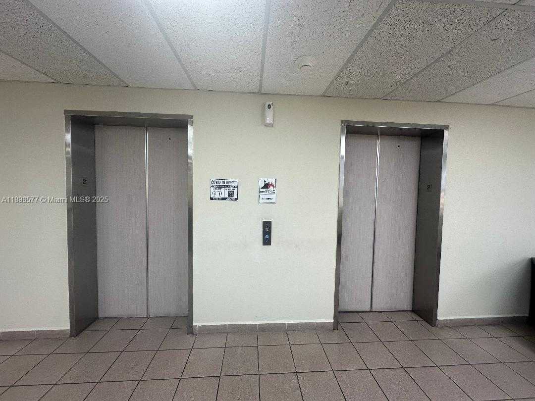 Small Image of 2100 WEST 76TH ST #304, Hialeah Number 4