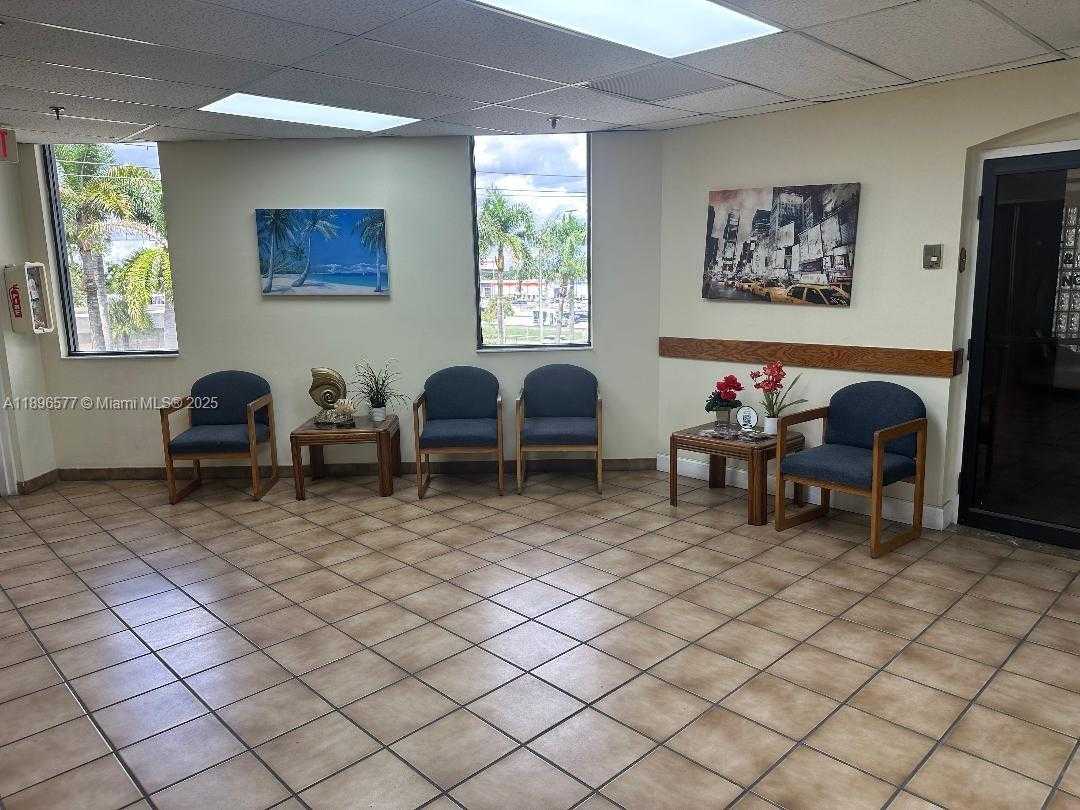 Small Image of 2100 WEST 76TH ST #304, Hialeah Number 7
