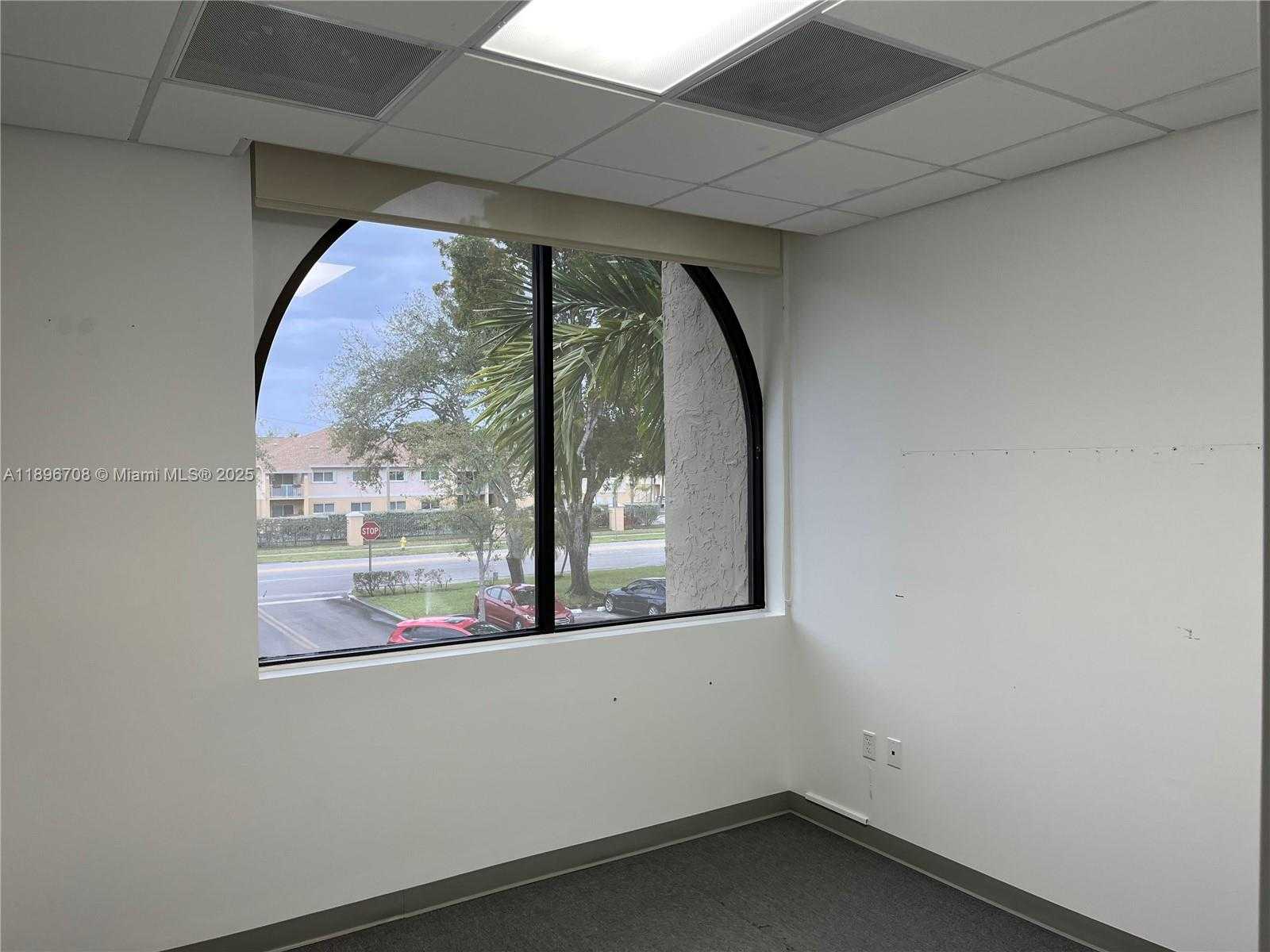 Small Image of 18191 NORTH WEST 68TH AVE, Miami Number 2