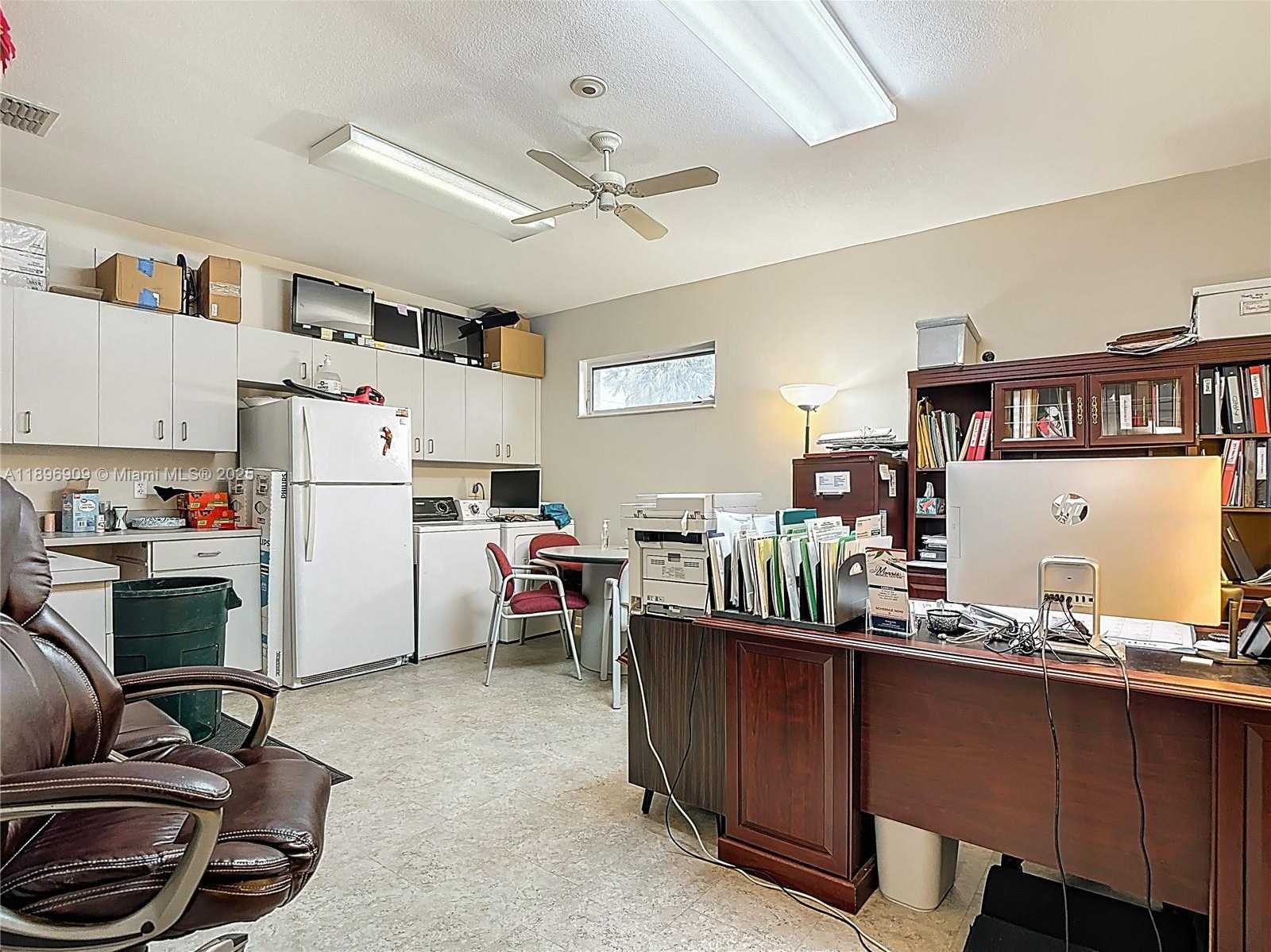 Small Image of 45 BRYAN AVE, Other City - In The State Of Florida Number 23