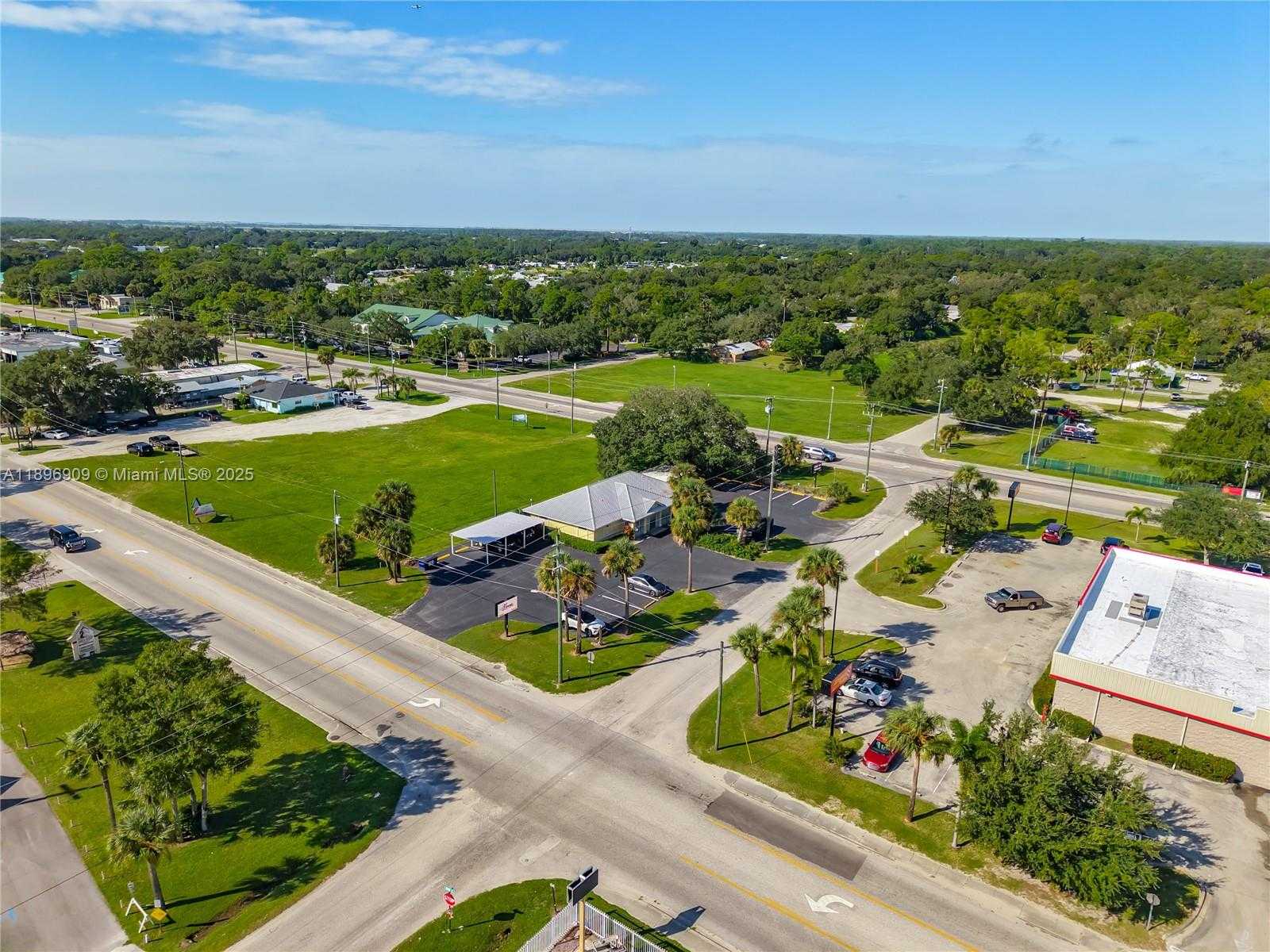 Small Image of 45 BRYAN AVE, Other City - In The State Of Florida Number 36