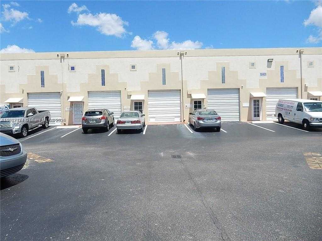 Small Image of 10431 NORTH WEST 28TH ST #E106, Doral Number 4