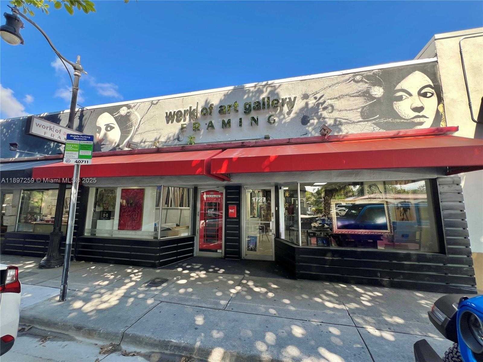 Small Image of 1727 CORAL WAY, Miami Number 8