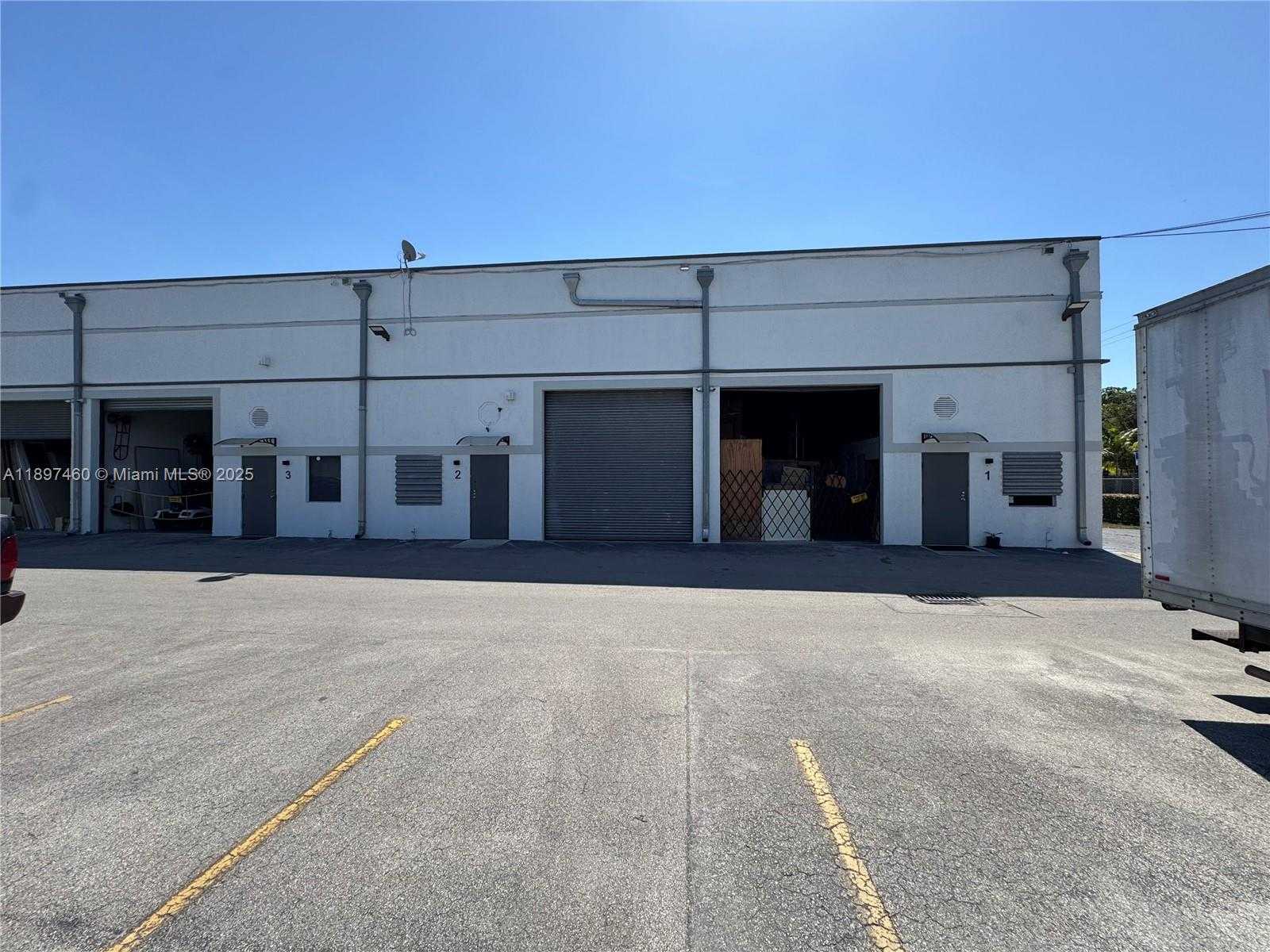 Small Image of 12101 NORTH WEST 98TH AVE #3, Hialeah Gardens Number 2