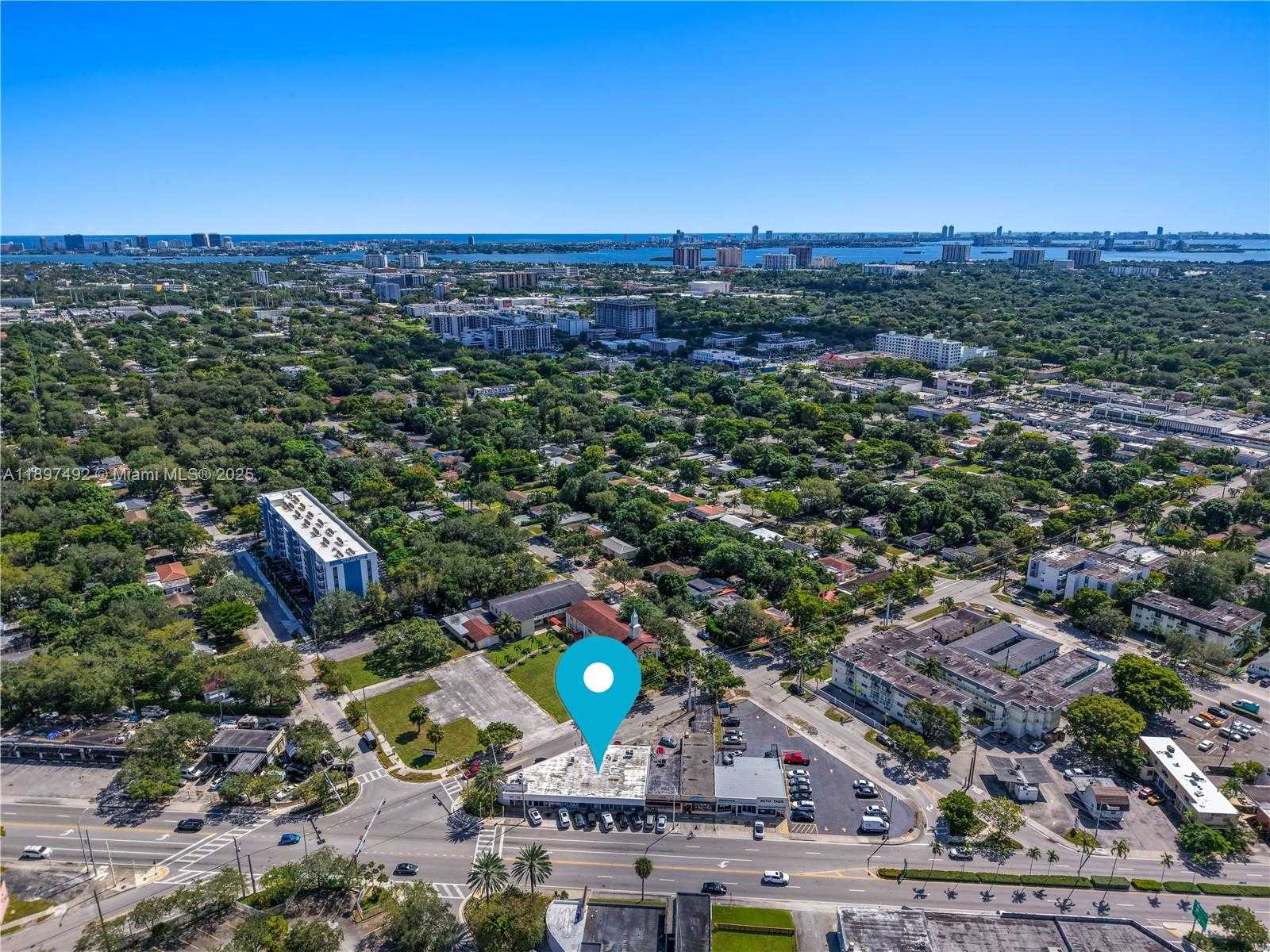 Small Image of 12985 WEST DIXIE HWY, North Miami Number 22