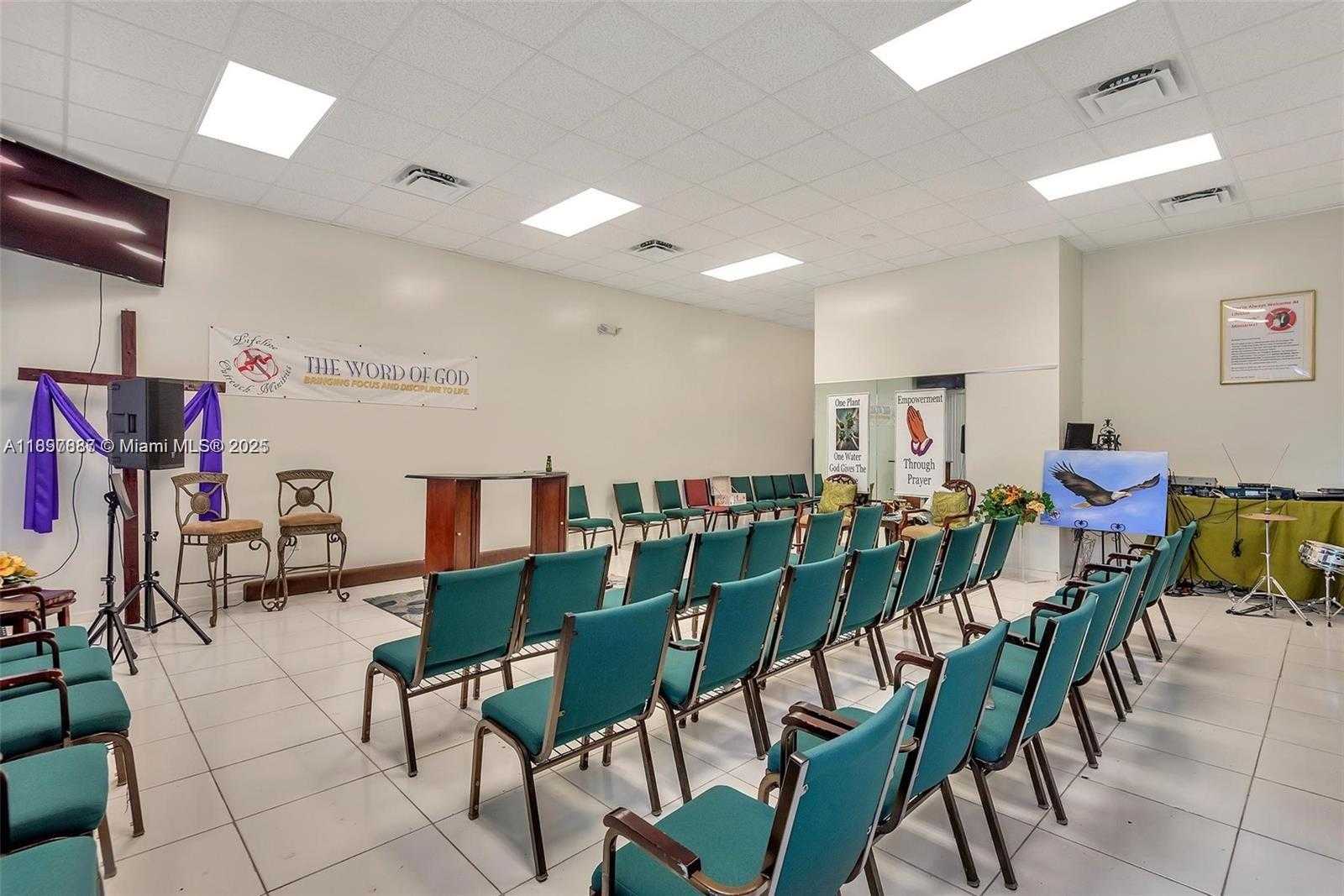 Small Image of 9150 NORTH WEST 22ND AVE, Miami Number 10