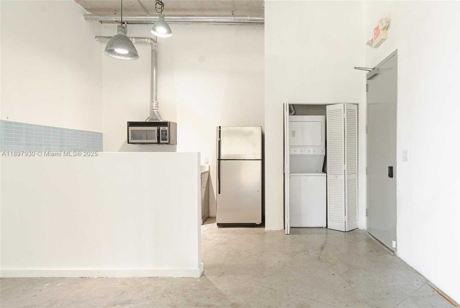 Small Image of 250 NORTH WEST 23 #202, Miami Number 5