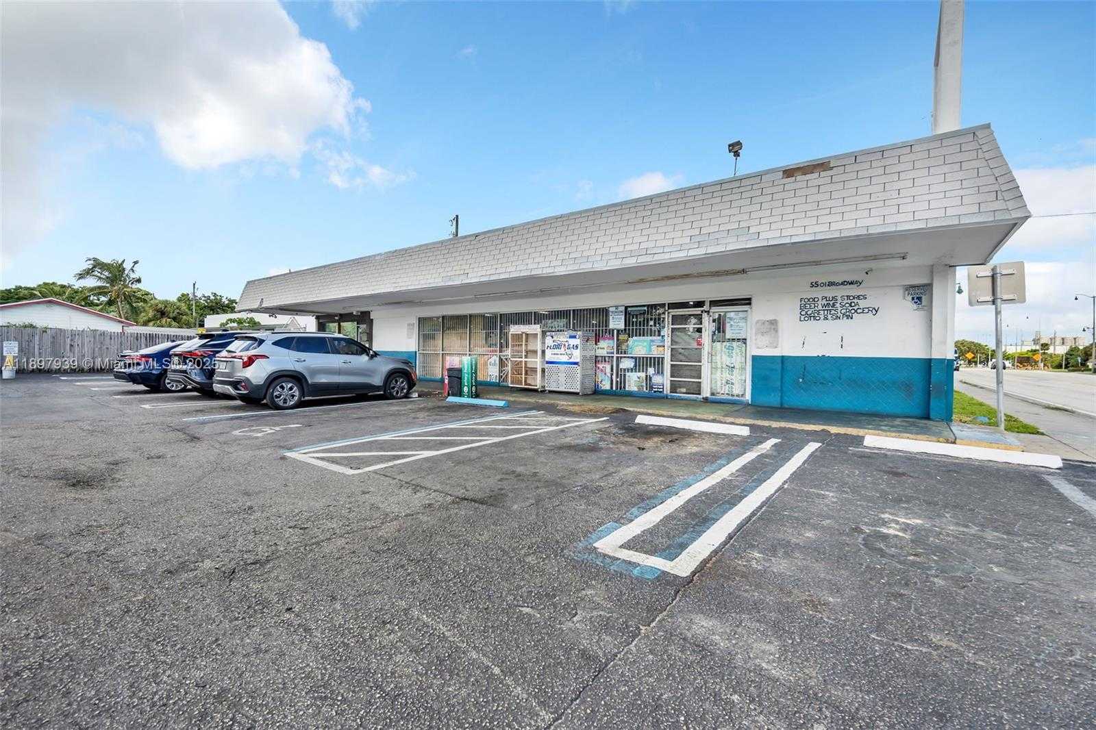 Small Image of 5509 BROADWAY, West Palm Beach Number 21