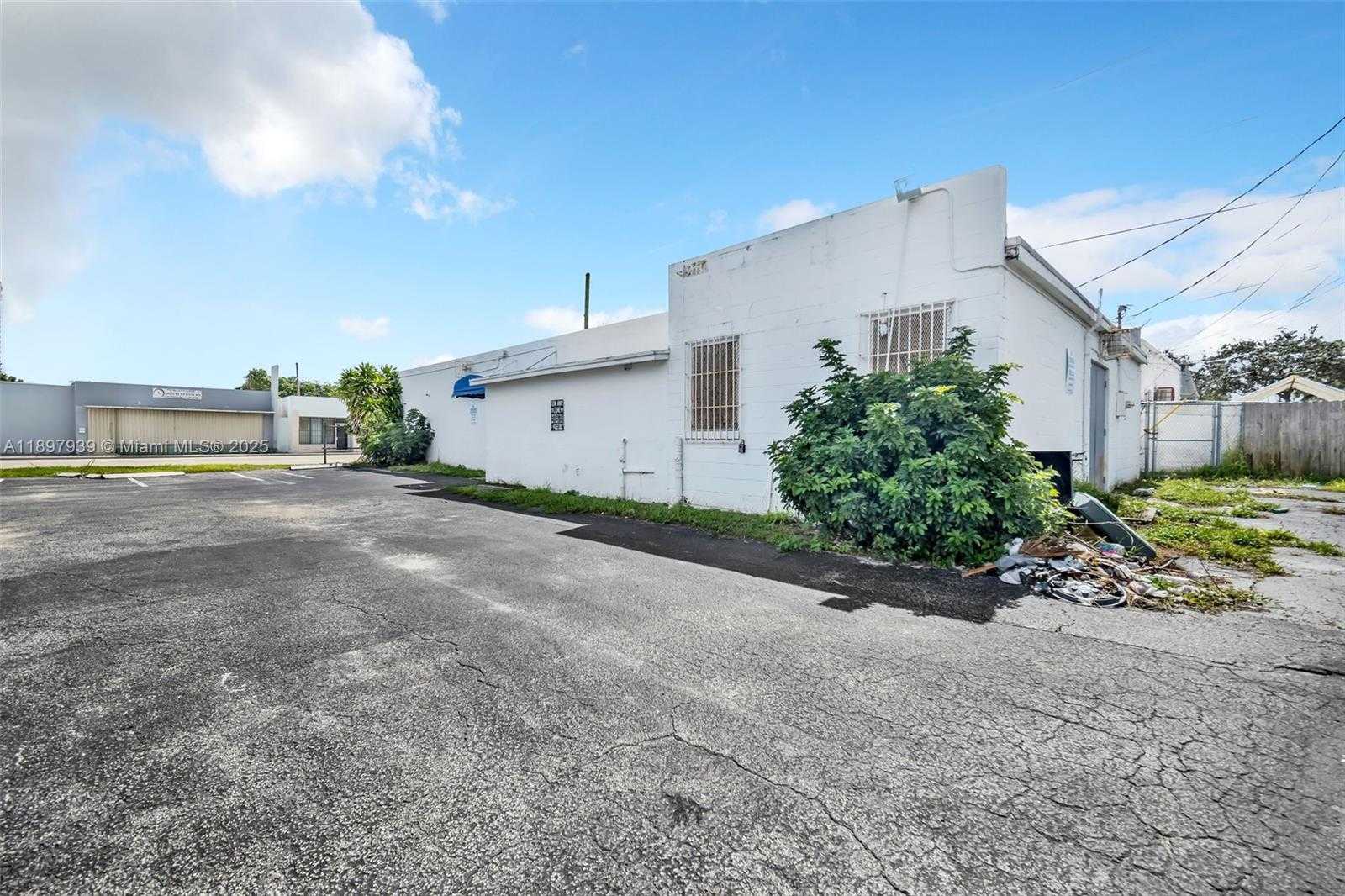 Small Image of 5509 BROADWAY, West Palm Beach Number 40