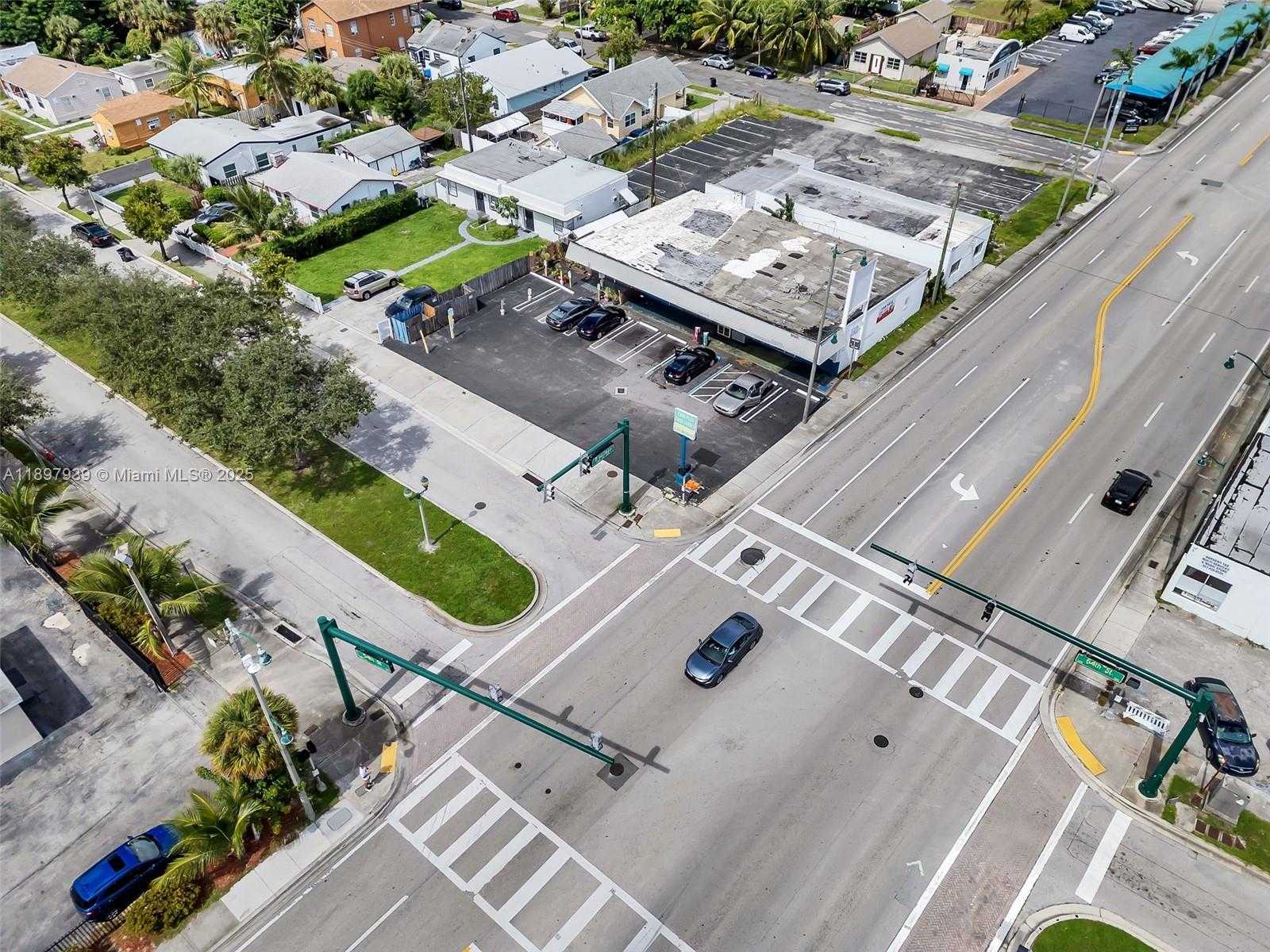 Small Image of 5509 BROADWAY, West Palm Beach Number 5