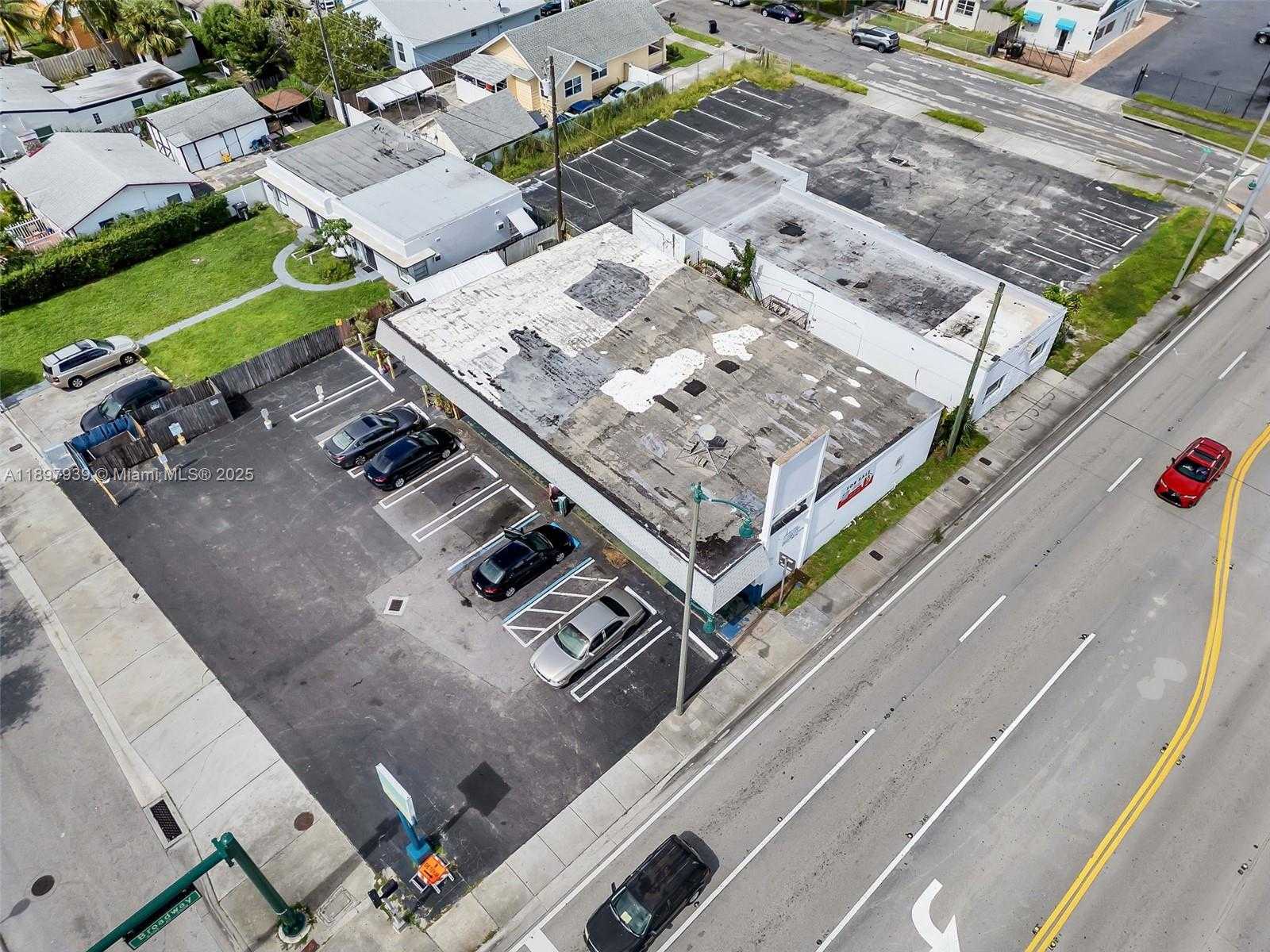Small Image of 5509 BROADWAY, West Palm Beach Number 6