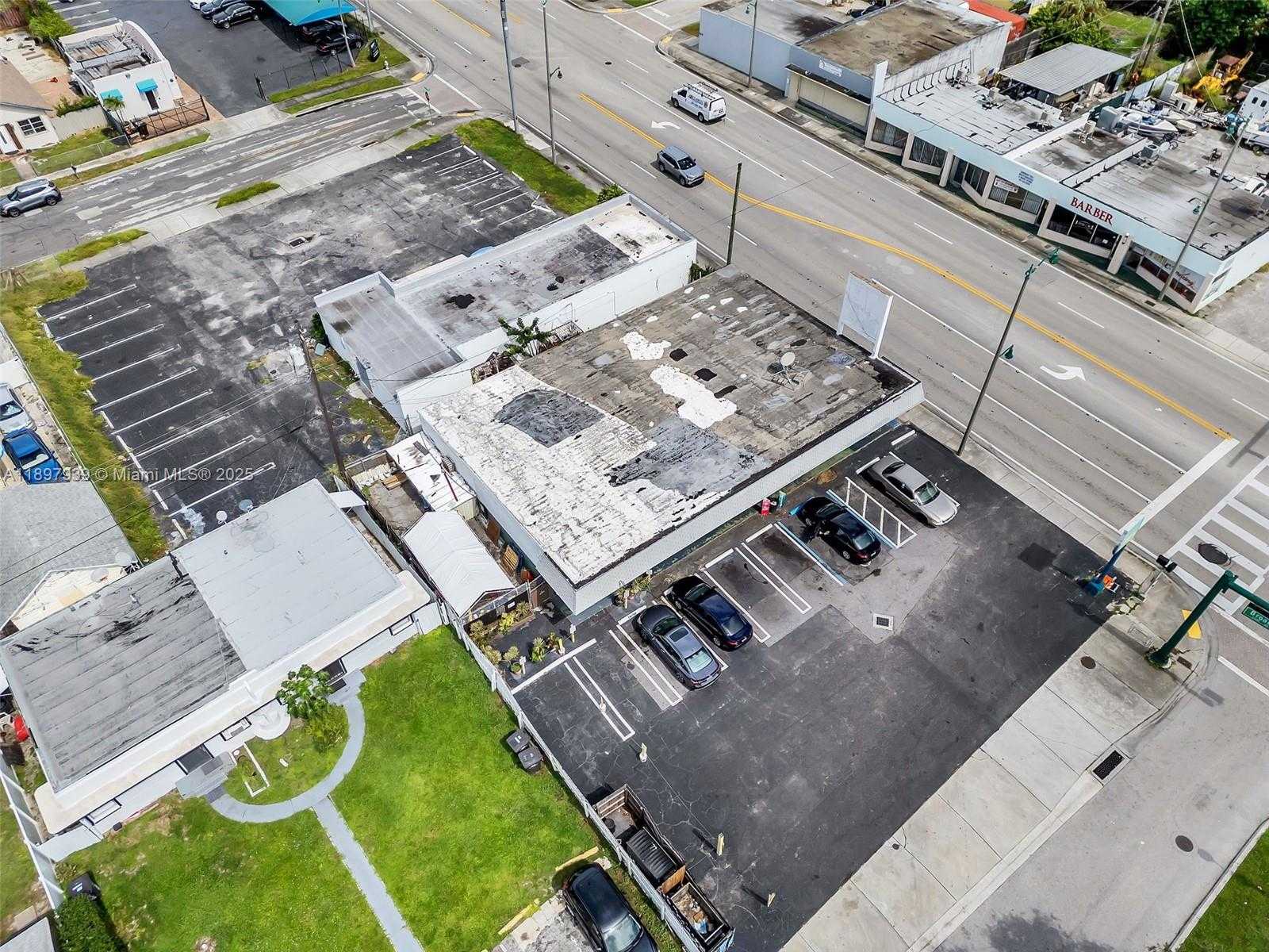 Small Image of 5509 BROADWAY, West Palm Beach Number 7