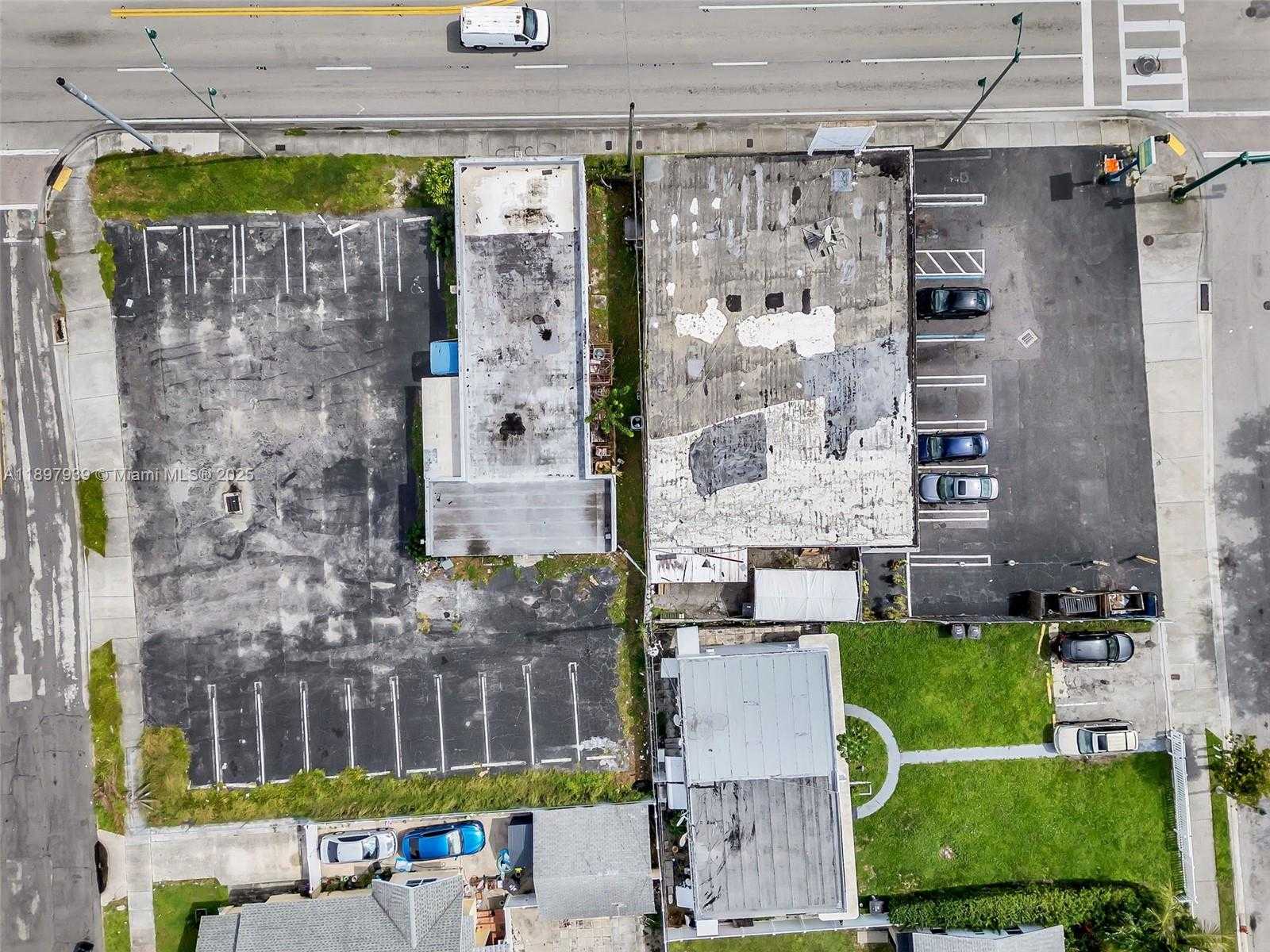 Small Image of 5509 BROADWAY, West Palm Beach Number 8