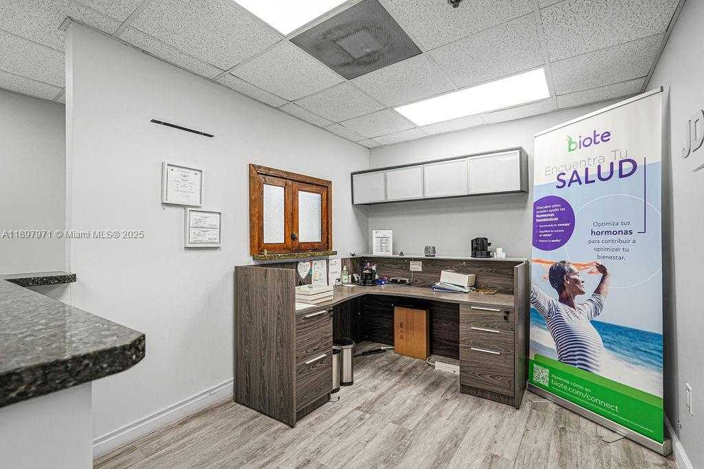 Small Image of 2645 SOUTH WEST 37TH AVE #101, Coral Gables Number 10
