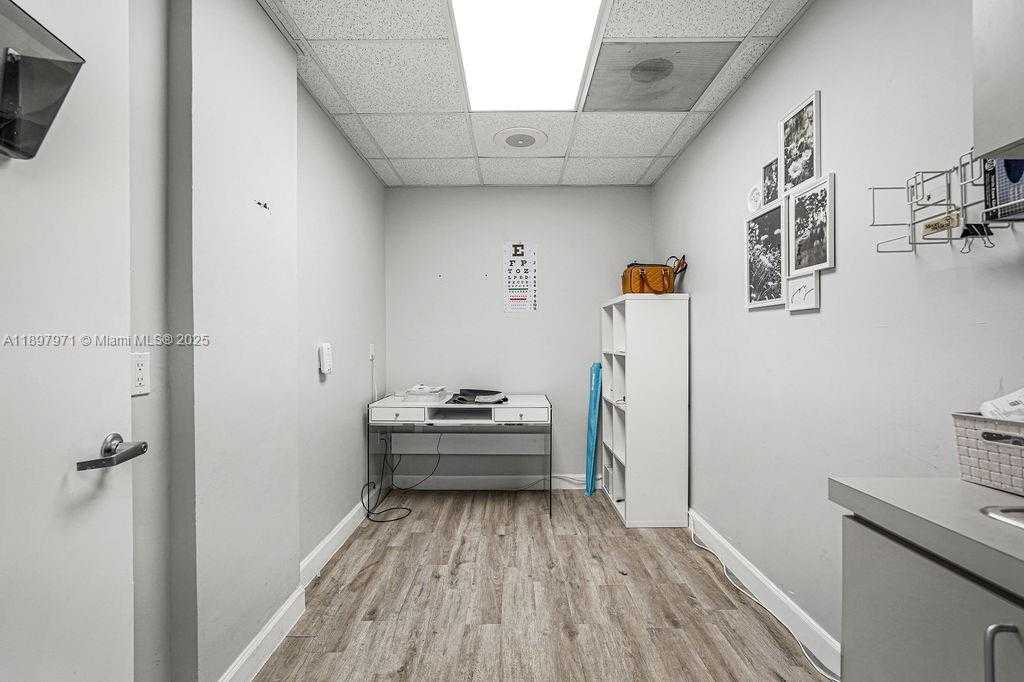 Small Image of 2645 SOUTH WEST 37TH AVE #101, Coral Gables Number 12