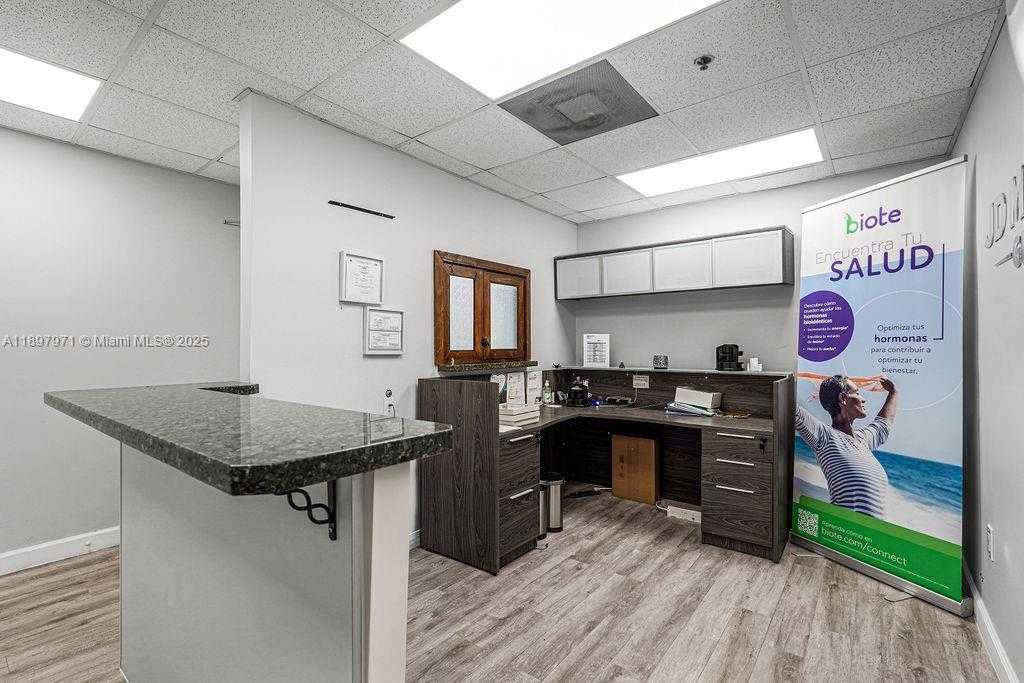 Small Image of 2645 SOUTH WEST 37TH AVE #101, Coral Gables Number 17