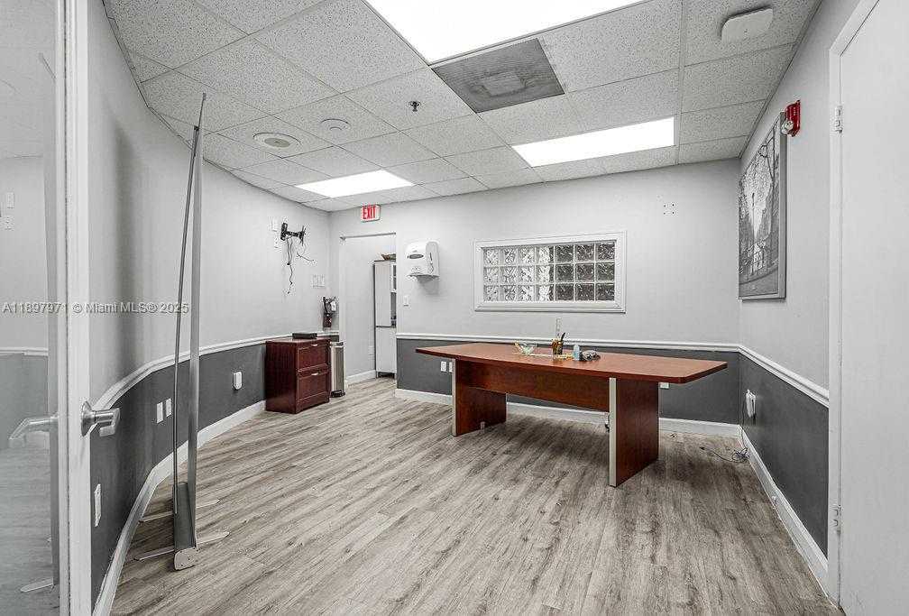 Small Image of 2645 SOUTH WEST 37TH AVE #101, Coral Gables Number 24