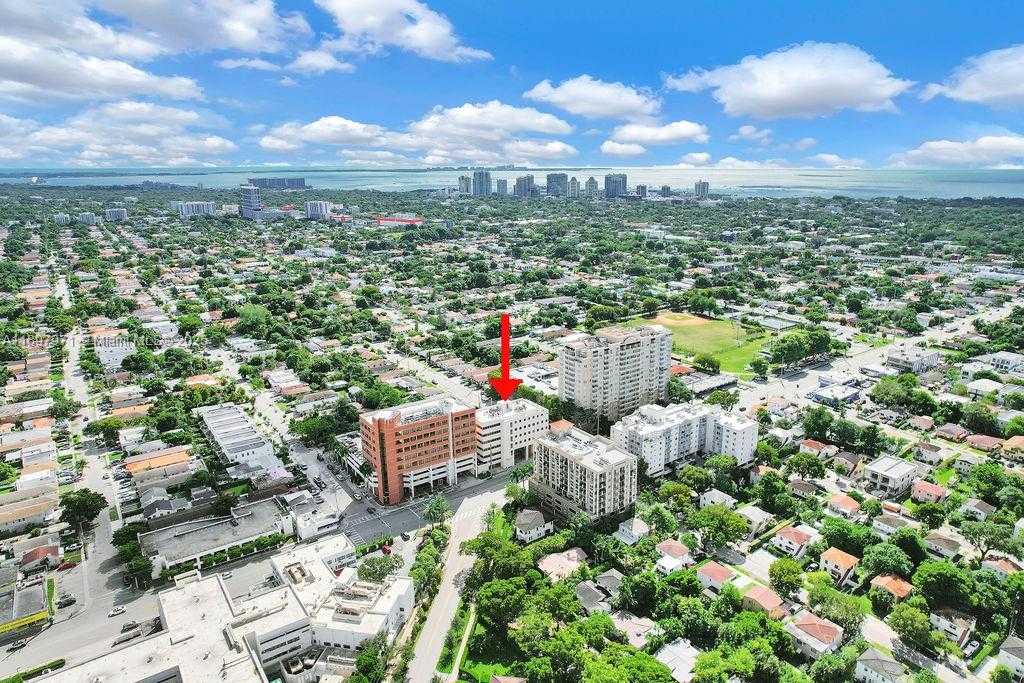 Small Image of 2645 SOUTH WEST 37TH AVE #101, Coral Gables Number 3