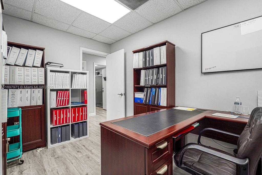 Small Image of 2645 SOUTH WEST 37TH AVE #101, Coral Gables Number 43