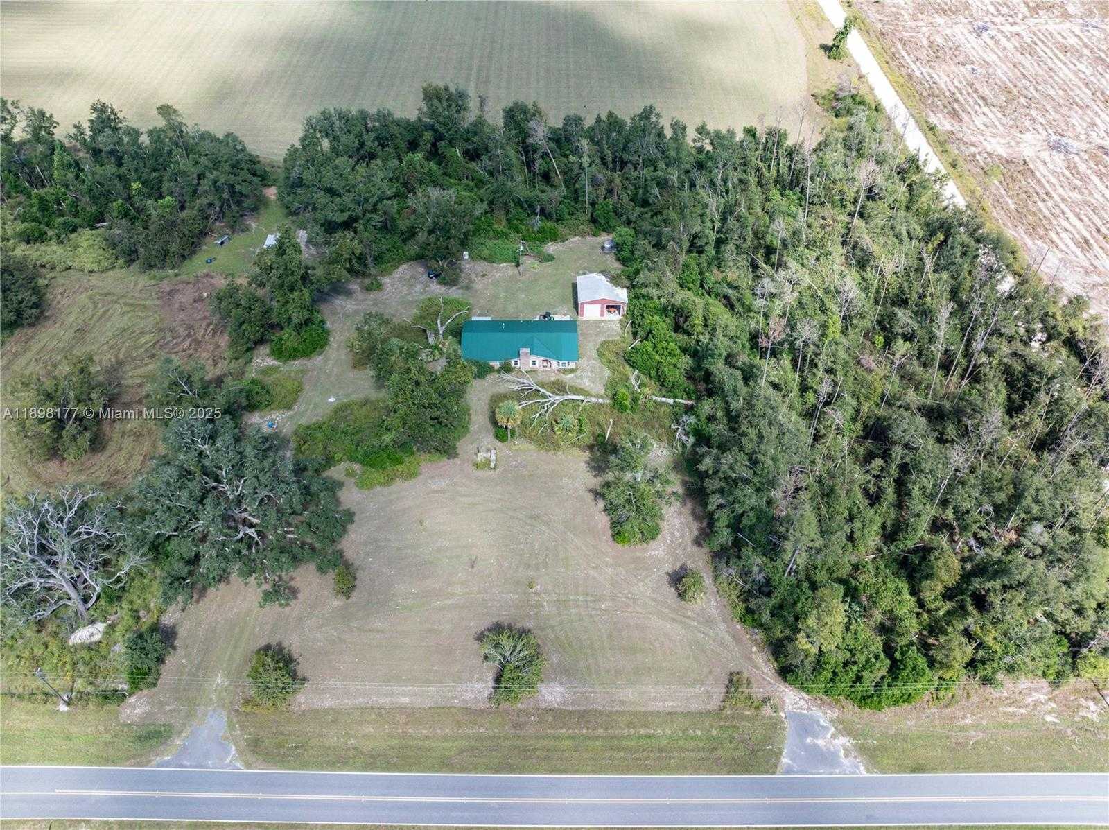 Small Image of 1175 SOUTH WEST COUNTY ROAD 351, Other City - In The State Of Florida Number 2