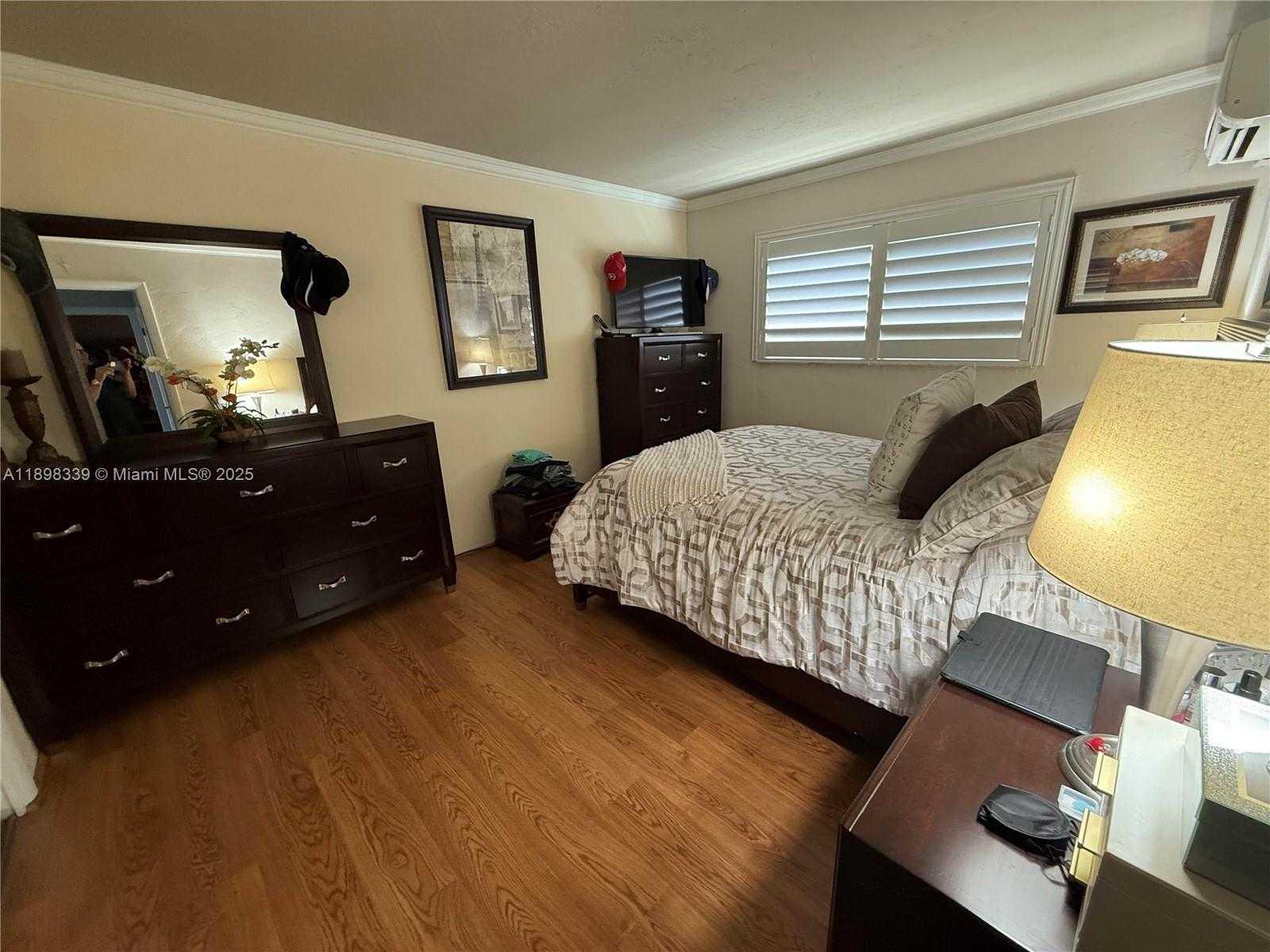 Small Image of 1743 RODMAN ST, Hollywood Number 4