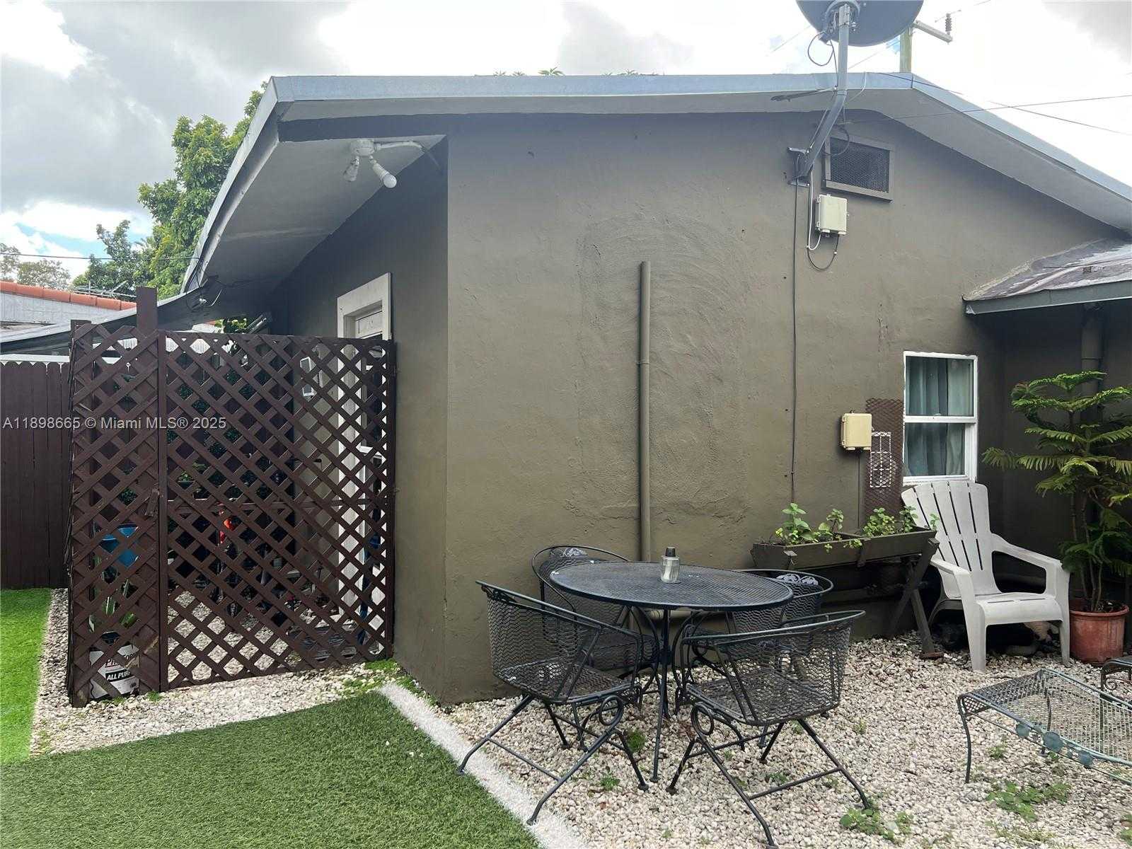 Small Image of 842 SOUTH WEST 12TH AVE #7, Miami Number 10