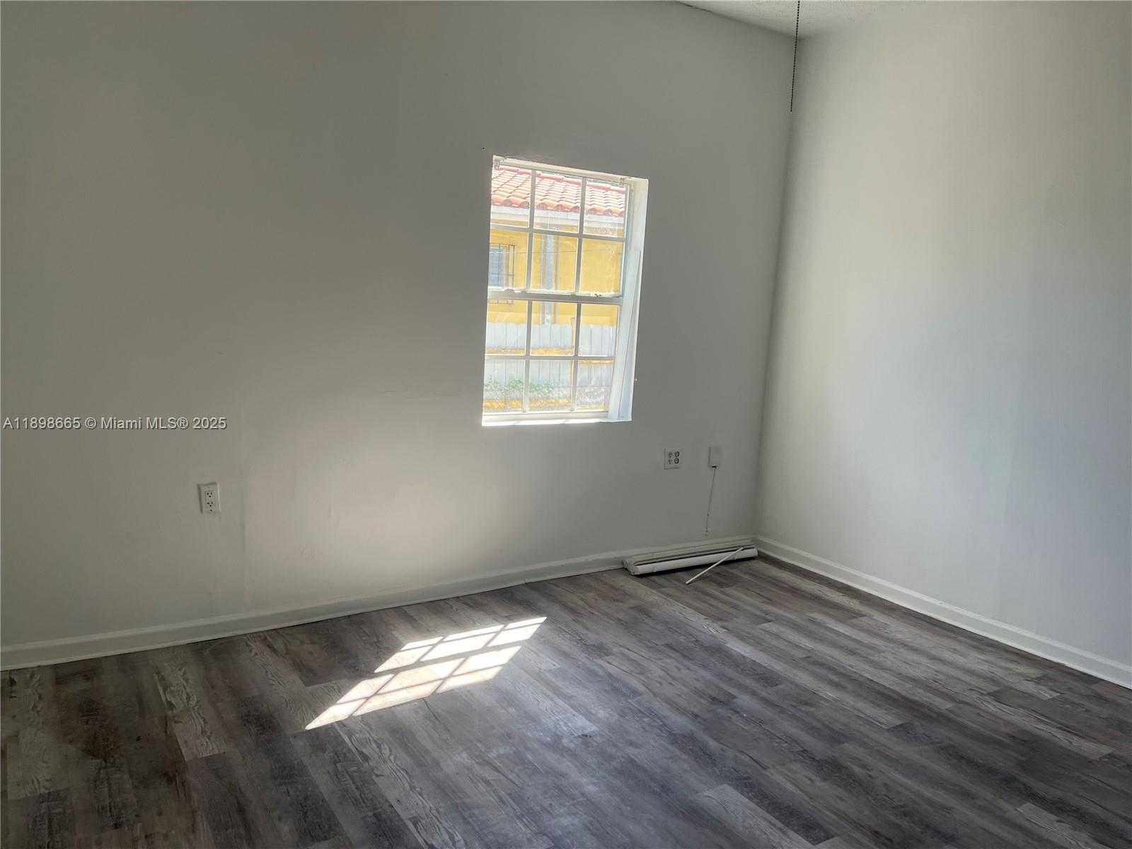 Small Image of 842 SOUTH WEST 12TH AVE #7, Miami Number 16