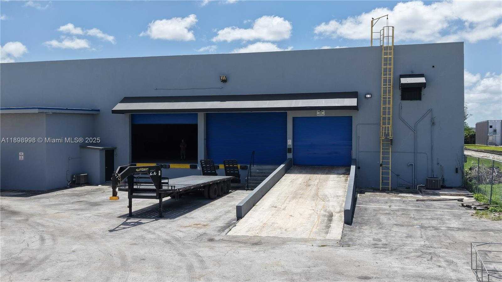 Small Image of 9970 NORTH WEST 89TH CT, Medley Number 4