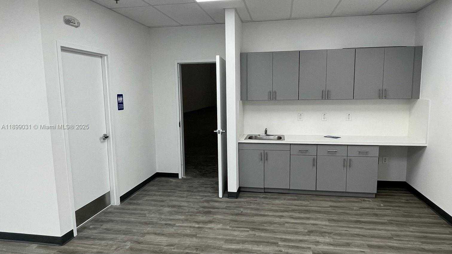 Small Image of 3022 NORTH WEST 73RD ST #3, Miami Number 5