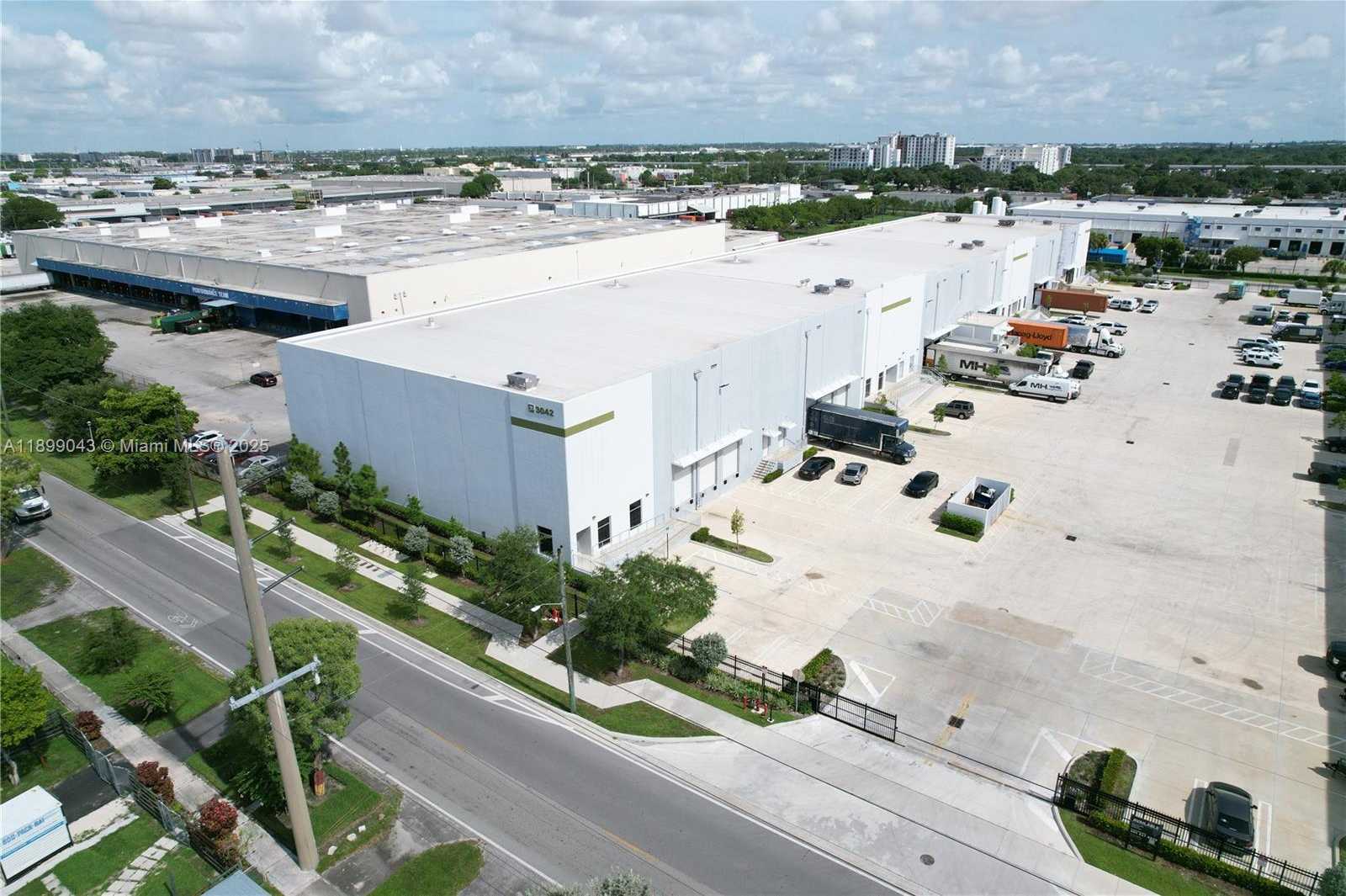 Small Image of 3042 NORTH WEST 73RD ST #1, Miami Number 7