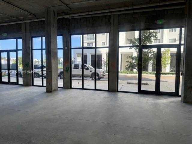 Small Image of 18412 HOMESTEAD AVE #2, Miami Number 9
