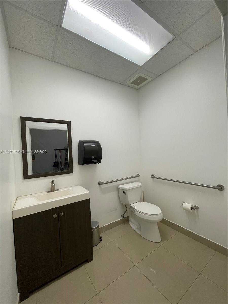 Small Image of 2950 GLADES CIR #9, Weston Number 12