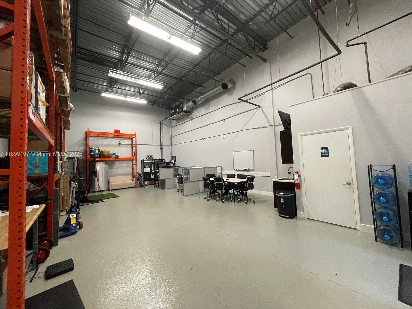 Small Image of 2950 GLADES CIR #9, Weston Number 7