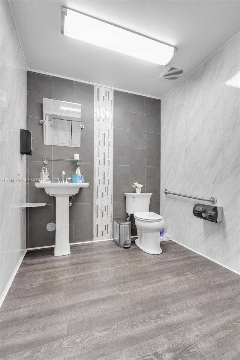 Small Image of 14038 NORTH WEST 82ND AVE #5, Miami Lakes Number 9